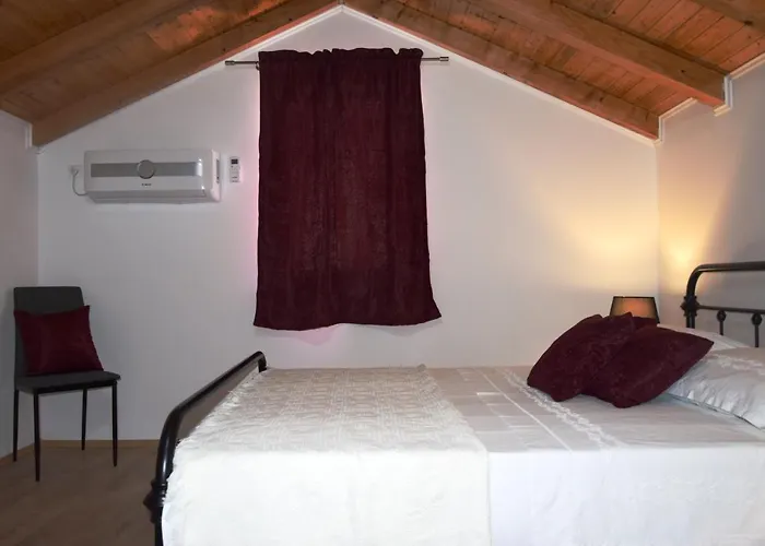 Marta Ii Your In Seget Center Casa de Férias